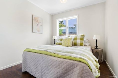 Photo of property in 2/42 Pomaria Road, Henderson, Auckland, 0610