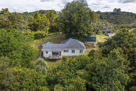 Photo of property in 37 Ngapuke Lane, Parua Bay, 0192