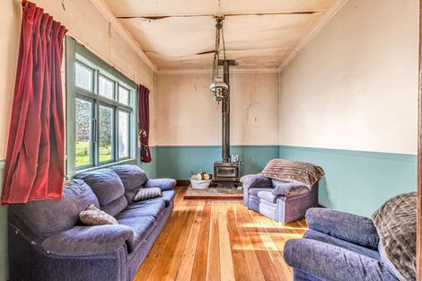 Photo of property in 230 Loop Road, East Takaka, Takaka, 7183