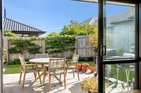 Photo of property in 27 Katrine Drive, Marshland, Christchurch, 8083