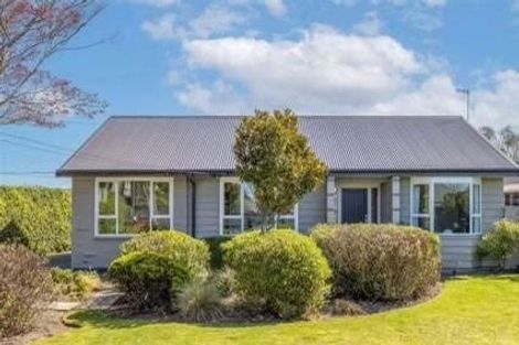 Photo of property in 215 Avonhead Road, Avonhead, Christchurch, 8042