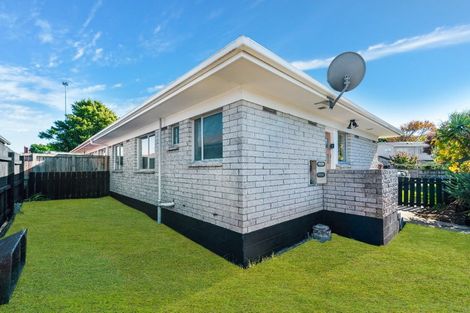 Photo of property in 5a Landscape Road, Pukekohe, 2120