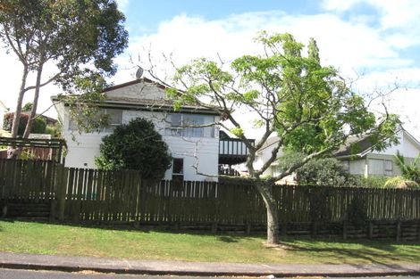 Photo of property in 1/51 Simon Ellice Drive, Bayview, Auckland, 0629