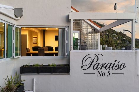 Photo of property in 5 Rangiuru Road, Mahina Bay, Lower Hutt, 5013