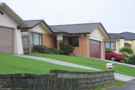Photo of property in 16 Jordan Way, Kelvin Grove, Palmerston North, 4414