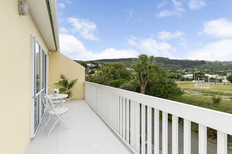 Photo of property in 9u4 Tawa Street, Tawa, Wellington, 5028