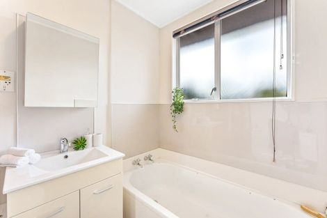 Photo of property in 8f3- Tawai Street, Trentham, Upper Hutt, 5018
