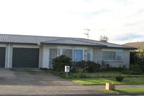 Photo of property in 96a Lakeside Drive, Orewa, 0931