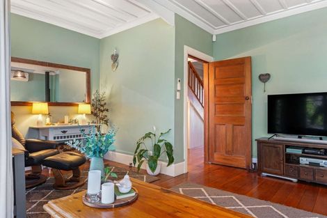 Photo of property in 436 Aberdeen Road, Gisborne, 4010