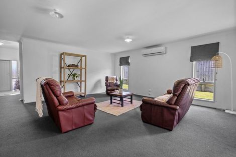 Photo of property in 30 Patatee Terrace, Baverstock, Hamilton, 3200