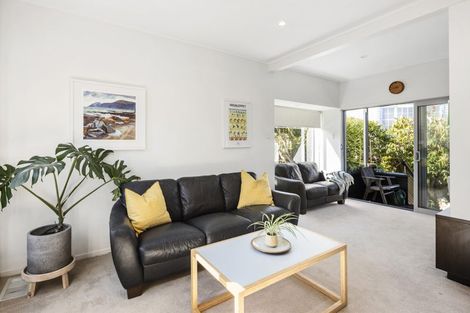 Photo of property in 23f2 Box Hill, Khandallah, Wellington, 6035