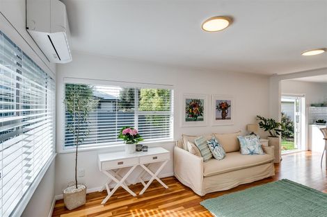 Photo of property in 3b White Street, Taradale, Napier, 4112