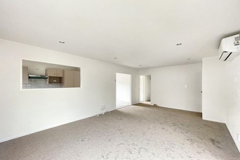 Photo of property in 38 Fitzherbert Avenue, West Harbour, Auckland, 0618