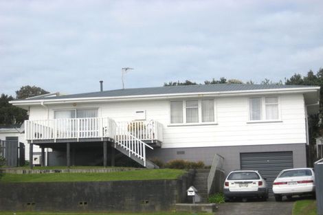 Photo of property in 18 Maui Place, Spotswood, New Plymouth, 4310