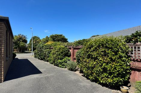 Photo of property in 38 Beauford Place, Parklands, Christchurch, 8083
