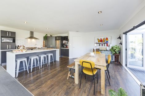 Photo of property in 31 Pegasus Place, Kelvin Grove, Palmerston North, 4414