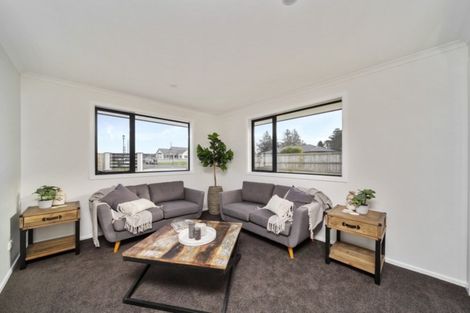 Photo of property in 12 Biron Place, Stratford, 4332