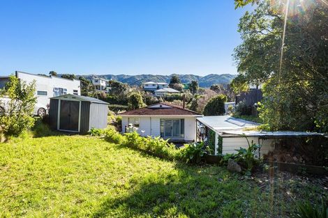 Photo of property in 12b Bell Street, Tawa, Wellington, 5028
