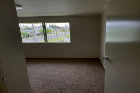 Photo of property in 17 Makiri Street, Helensville, 0800