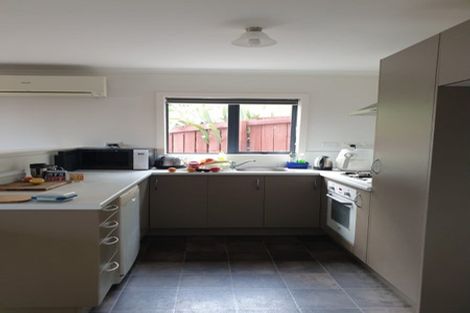 Photo of property in 56a Salford Street, Newlands, Wellington, 6037