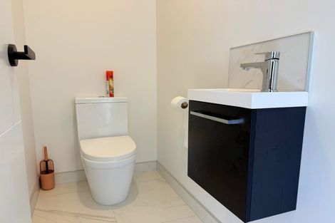 Photo of property in 77 Hokioi Drive, Kenepuru, Porirua, 5022