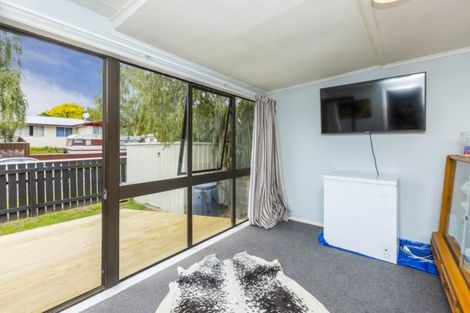 Photo of property in 6f2- Gemstone Drive, Birchville, Upper Hutt, 5018
