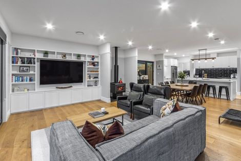 Photo of property in 45 Bryndwr Road, Fendalton, Christchurch, 8052