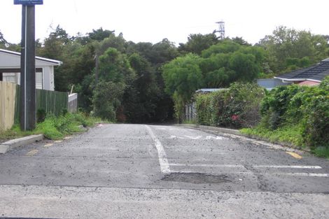 Photo of property in 26 Royal View Road, Te Atatu South, Auckland, 0610