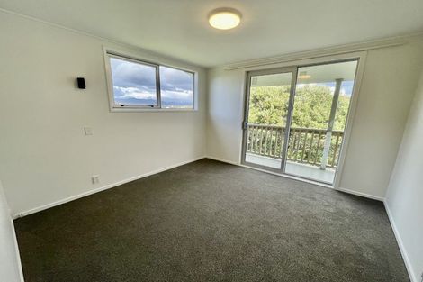 Photo of property in 7f1 Rangitane Street, Maupuia, Wellington, 6022