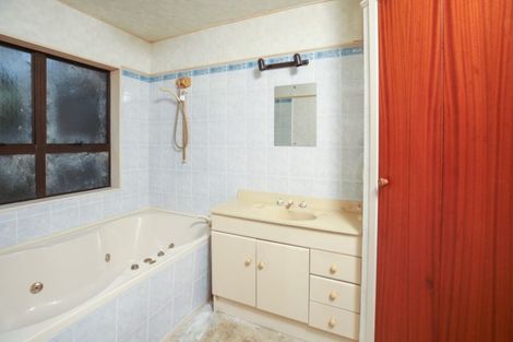 Photo of property in 128 Newcastle Road, Dinsdale, Hamilton, 3204