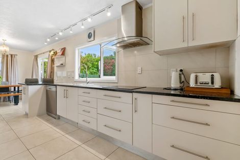 Photo of property in 67 Eugenia Rise, Totara Heights, Auckland, 2105