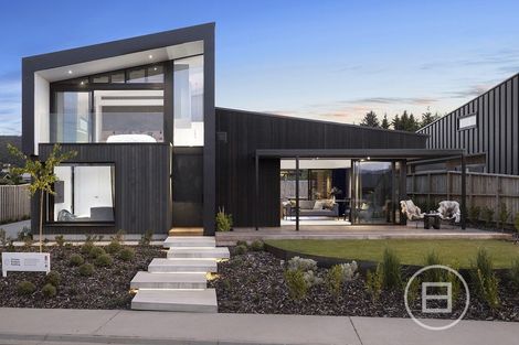 Photo of property in 16 Robrosa Street, Wanaka, 9305