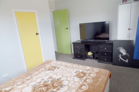 Photo of property in 3 Waterview Road West, Takanini, 2112