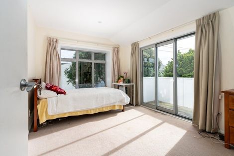 Photo of property in 30 Stone Street, Miramar, Wellington, 6022