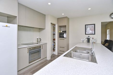 Photo of property in 32 Koura Drive, Rangiora, 7400