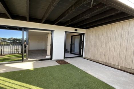 Photo of property in 231u3 Marine Parade, Seatoun, Wellington, 6022