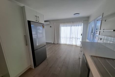 Photo of property in 1/45 Castor Bay Road, Castor Bay, Auckland, 0620