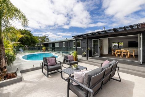 Photo of property in 29 Kent Terrace, Taradale, Napier, 4112