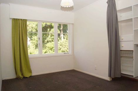 Photo of property in 54 Kervil Avenue, Te Atatu Peninsula, Auckland, 0610