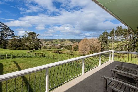 Photo of property in 25 Mountain View Road, Hikurangi, 0114