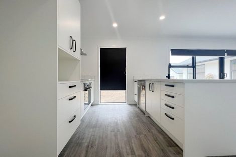 Photo of property in 73u2 Cullimore Street, Pukete, Hamilton, 3200