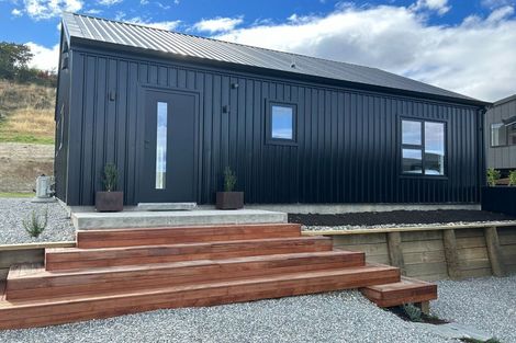 Photo of property in 29 Tomtit Crescent, Lake Hawea, 9382