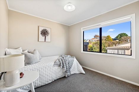 Photo of property in 1/12 Ferndown Close, Brookfield, Tauranga, 3110