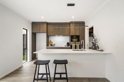 Photo of property in 33 Bristol Freighter Road, Hobsonville, 0616