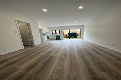 Photo of property in 17 East Street, Petone, Lower Hutt, 5012