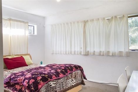 Photo of property in 58 Easton Park Parade, Glenfield, Auckland, 0629