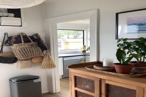 Photo of property in 12 Lonsdale Street, New Brighton, Christchurch, 8083