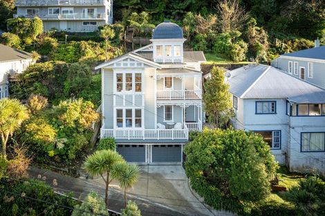 Photo of property in 64 Glenmore Street, Northland, Wellington, 6012