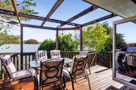 Photo of property in 2 Titoki Place, Inglewood, 4330