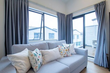 Photo of property in 1 Panga Place, Henderson, Auckland, 0612